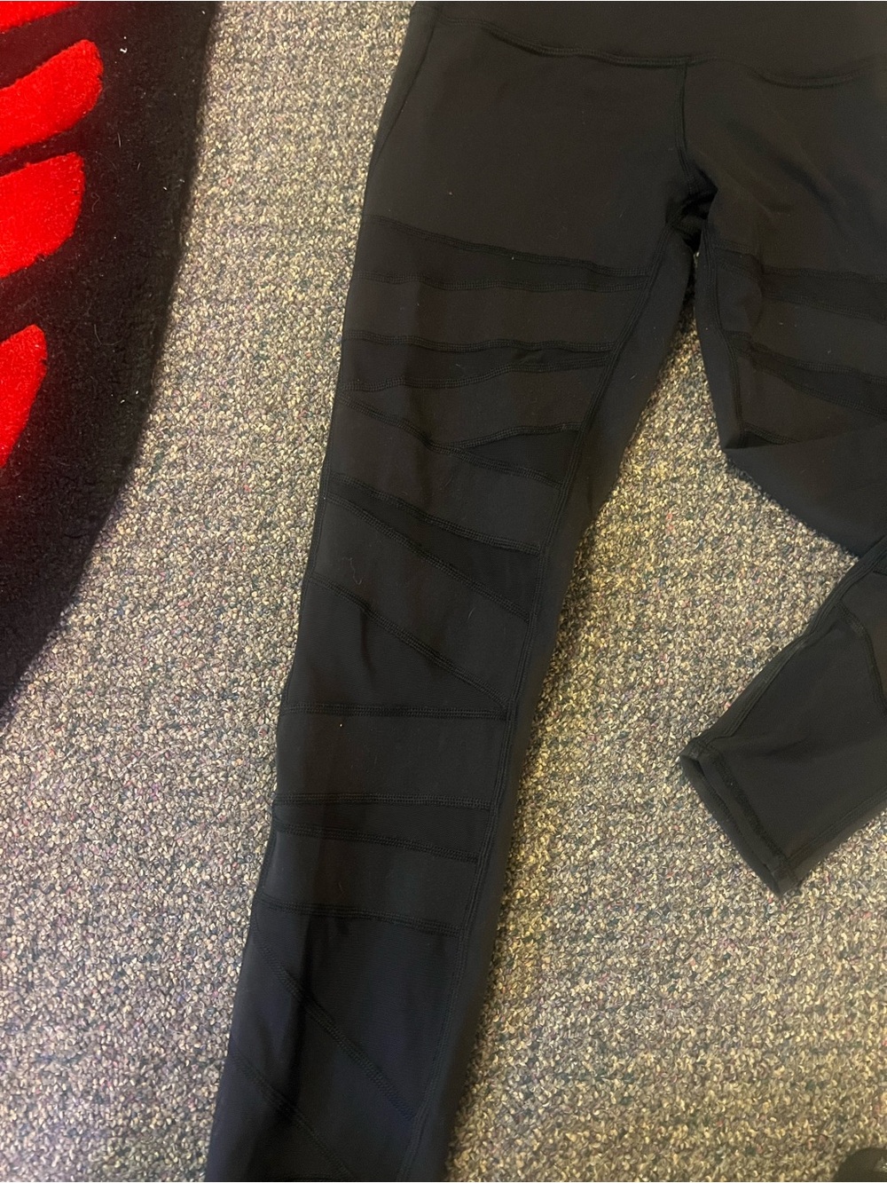 lululemon athletica Black High-Rise Mesh-Panel Leggings - Picture 3 of 5